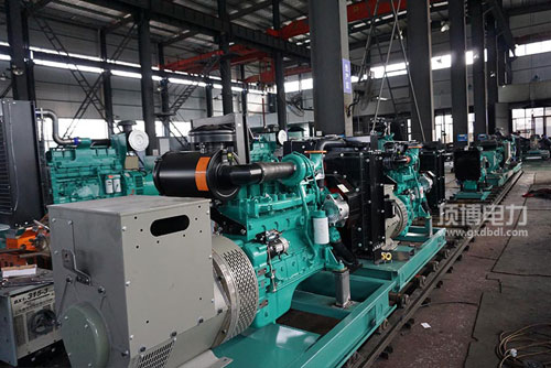 发动机机油桶CF-4、15W-40分别是指什么
