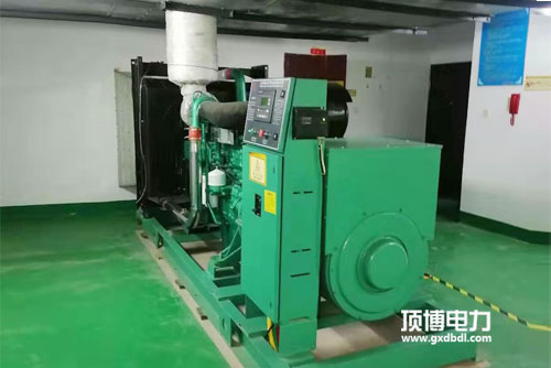柴油发电机多少钱？顶博解密发电机价格影响因素