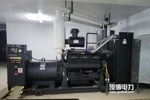 柴油发电机组使用寿命是多少年？最多能运行长时间呢