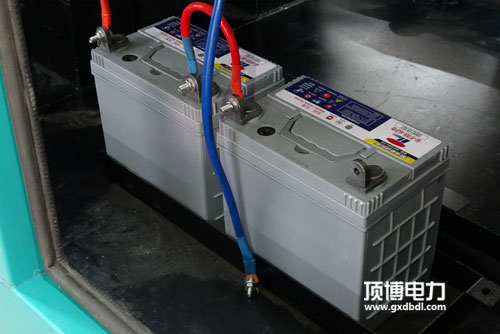 如何辨别柴油发电机组喷油时间是否提早了？听这两种声响