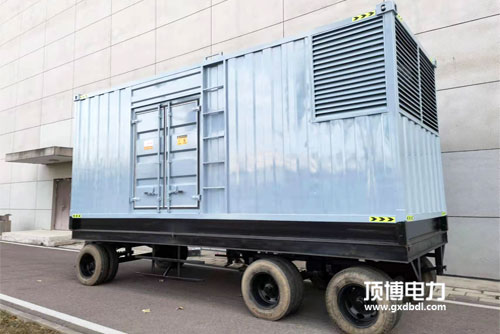 如何挑选一台静音箱式柴油发电机组？技巧在这