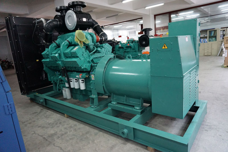 200KW康明斯 上?？破值缁?众智控制器